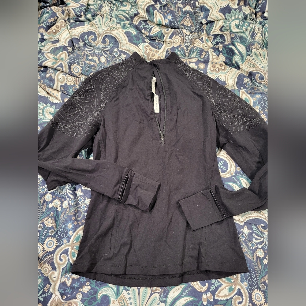 Lululemon - Women's Black Quarter-Zip Floral Jacket